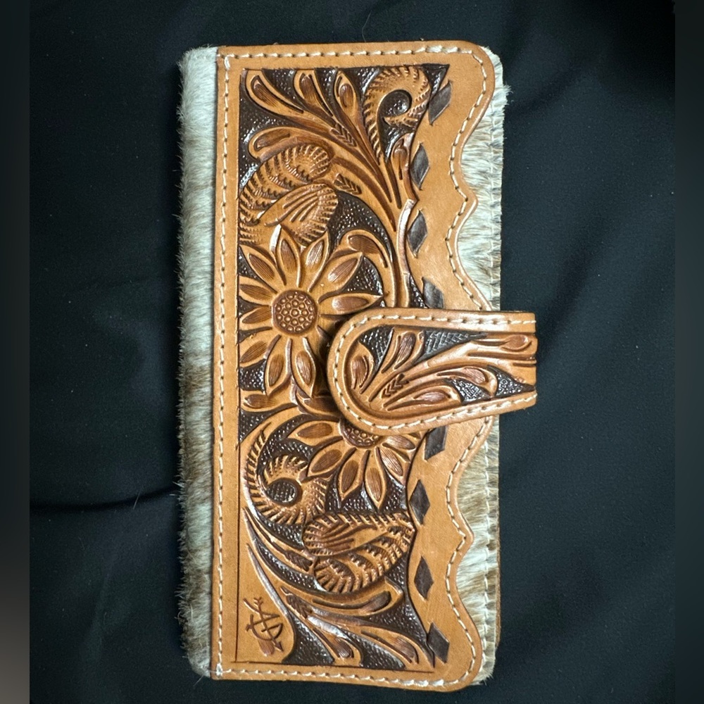 Tan Cowhide Tooled Wallet by American Darling